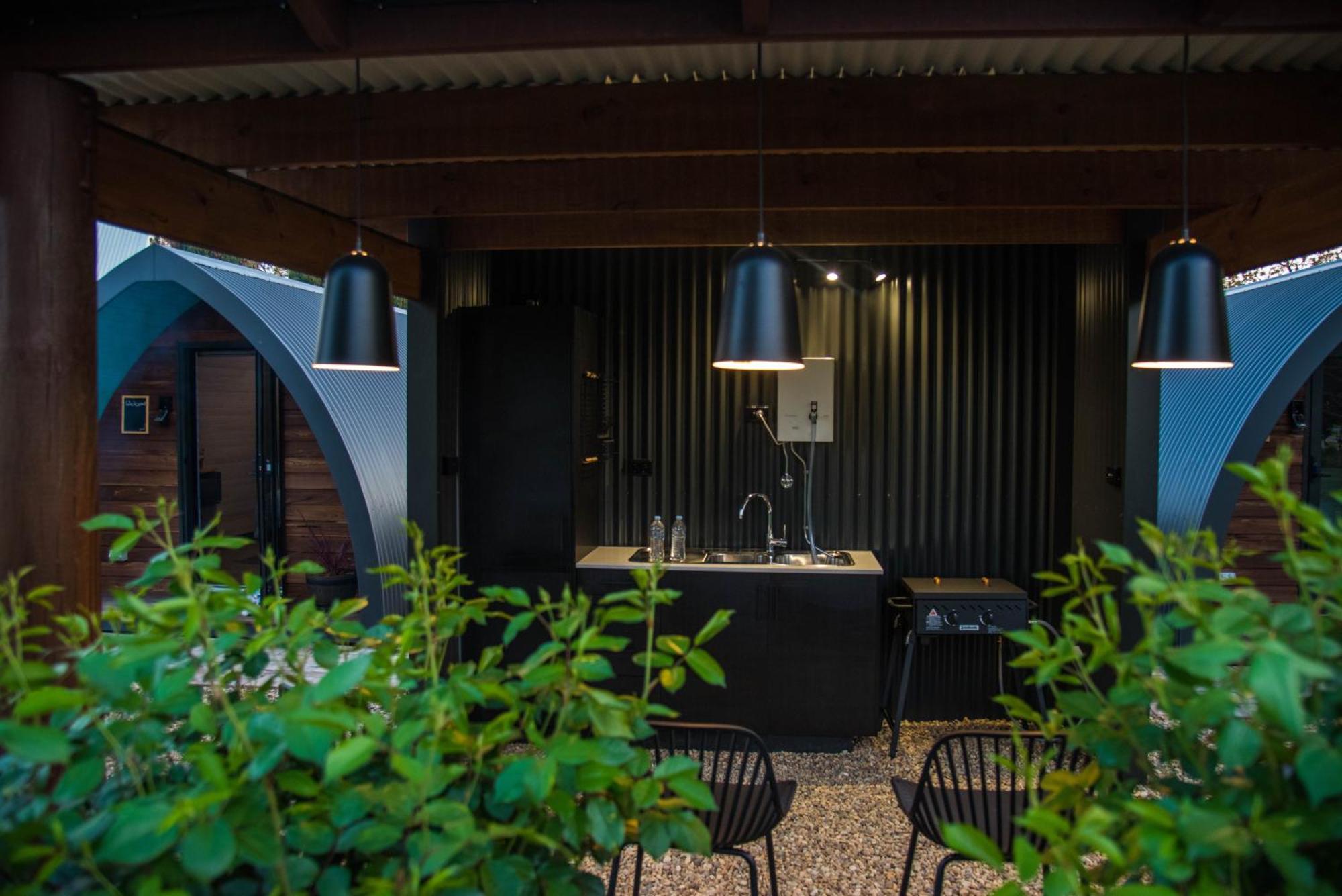 Jen'S Garden Pods Acomodação com café da manhã Griffith Exterior foto